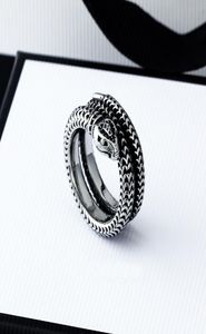 Rostfritt stål Snake Band Rings for Women Men smycken Hip Pop Silver Ring med Box8485313