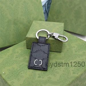 Designers Keychain Classic Letters Men Car Key Chain Womens Fashion Bag Pendant Brand Gold Buckle Ring Luxury T0U9