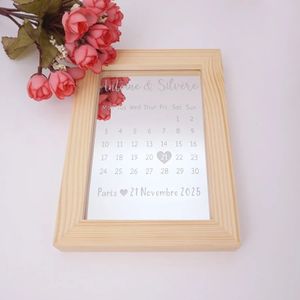 Cornice personalizzata per decorazioni per feste Po con calendario di nozze in acrilico Decorazione da tavolo Nome sposa personalizzato in legno Colore bianco 240127