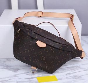 Tasarımcılar Serseri Çantalar Kemer Çantası Fanny Pack Bel Cand Göğüs Retro Erkekler PU Deri Mektup Çapraz Vücut Çanta Tavaları Kadın Kartlar Paralar Bumbag Mens Cüzdanları LSVS Ceviz Çanta