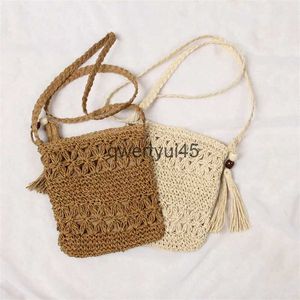 Shoulder Bags Women Messenger ollow Out Woven Single Soulder Crossbody Bag Casual Tassel Beac Straw for bolsa femininaH24217