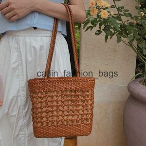 Shoulder Bags Vintage 100%cowhide leathe pure hand-woven bag Womens holiday ins hot sale French elegant woven vegetable basket hollow-outH24217