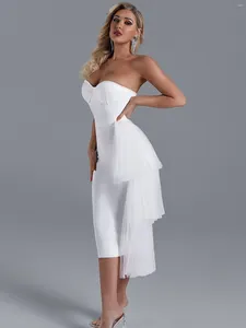 Sıradan Elbiseler Beaukey Beyaz Romatik Straplez Gazlı Bandaj Elbisesi 2024 Kadınlar Dantel Düğün Geri Yatak Bodycon Midi Zarif Vestidos XL