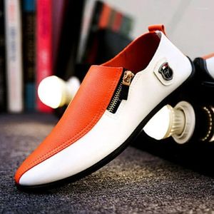 Klädskor trend elegant andningsbara lapptäcke läder casual loafers icke-halkdesigner mäns tenis masculino lågt pris