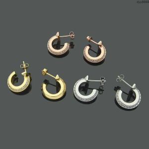 2024 Schmuck-Ohrstecker, hochwertige Luxus-Ohrstecker, vergoldet, 18 Karat Designer-Ohrringe mit Buchstaben und Herz. Feminines, minimalistisches Hochzeitsschmuck-Geschenkset