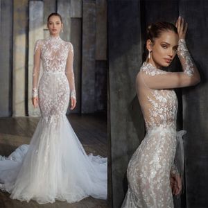 Stunning Vintage Mermaid Wedding Dresses High Collar Lace Long Sleeves Bridal Gowns Illusion Back Appliques Bride Dresses