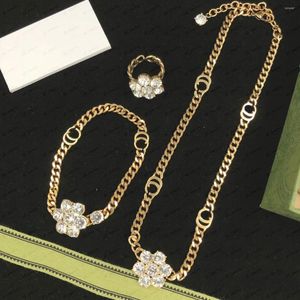 Colares de pingente de luxo designer pulseira para mulher jóias mulheres anel diamante flor colar presente de casamento