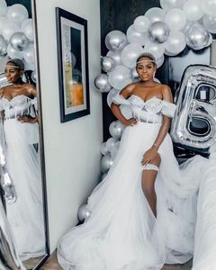 Dramatic Sequin Tulle Bridal Robes Wedding Dress withOff-the-Shoulder Straps GracefulLacellusion Bridal Gown with High-Split Design Arabic Aso Ebi