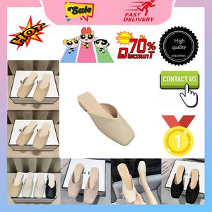 Designer Casual Slides tofflor män kvinna anti slip slitstarka mode fransk stil andningsbara super mjuka sulor sandaler platt sommarstrand toffel