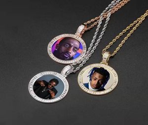 Anpassad PO Round Pendant -halsband för män Kvinnor Hip Hop Luxury Designer Bling Diamond Picture Pendants Friend Family Jewelry Lo5528456