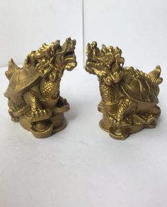 1ペアの銅の真鍮製彫刻済みトレードホームデコレーションFengshui Dragon Turtle Longevity Statues Metal Handicraft1828248