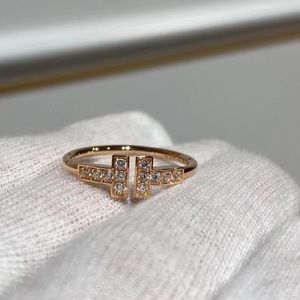 2024 S925 Silver Double T White Fritillaria Diamond Wedding Ring 18K Rose Gold Opening Full Diamond Couple Ring for Women Designer Jewelry Birthday Giftq3