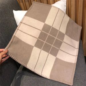 مصمم الأسلوب الأوروبي والأميركي الفاخر H Pillowcase Cashmere Wool Cushion Coushion ، وسادة مزخرفة للأريكة ، وغرفة المعيشة المكتبية