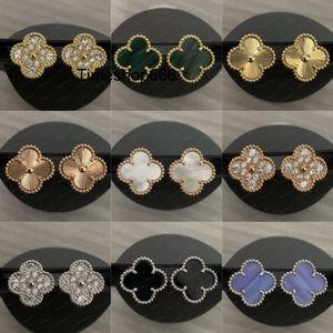 Designer Clover Studs Earring Vintage Four Leaf Clover Charm Stud Earrings Back Mother-of-Pearl Stainless Steel Gold Studs Agate for Women wedding Jewelry gift 00