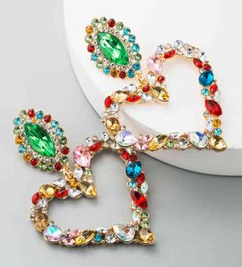 Popolare lega a forma di cuore intarsiata con diamanti colorati e temperamento esagerato Orecchini1564811