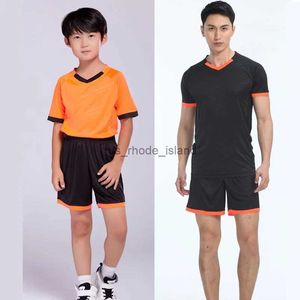 Jerseys Children Soccer Jersey Shirt Shorts Sets Custom Design Retro Football Uniforms Men Kids Sports Team Suit Boys Kit Fast Drying