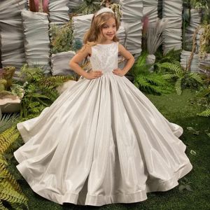 Платья для девочек Серебряный детский цветок Длинная аппликация с открытой спиной и бантом Свадебное бальное платье с блестками Платье принцессы на день рождения со шлейфом