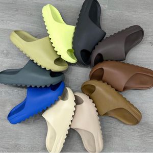 Slajdy Kapcie Clogy Slow Siedzik onyksowy czysty ocher kości żywicy Clog Designer piasek dla mężczyzn Sandalias Summer Slippe Guma Slipper But mody 41 Typ 41 Typ 41 Typ