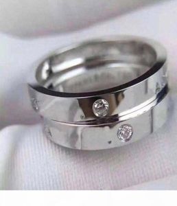 Har frimärken AU750 18K Gold Letter Designer Diamond Rings för Lady Mens och Womens Party Wedding Engagement Luxury Jewelry For Coup3937209