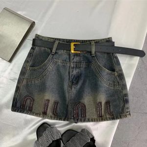 Kadın etek Yeni Yaz Üstleri Etekler Mektup Baskılı Denim Pantolon Y2K Stil Sokak Giyim Yaz Yüksek Bel A-line Elbise Ünlü Üstler Parti Giysileri Boyutu S-XL