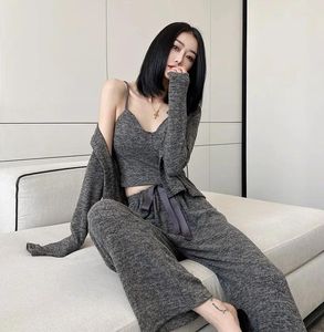 Kvinnors sömnkläder 3st pyjamas för kvinnor solid matt stickad bomull långärmad cardigan bröstkudde sling topp casual byxor kvinna pjs