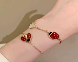 Fanjia cky armband Sterling Sier Seven Star Dybug Five Flower Armband Pted 18k Gold High Fashion Clover Female9968216