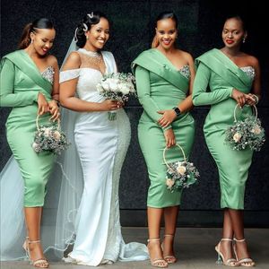 African Arabic Short Bridesmaid Dresses Green One Shoulder Long Sleeves Tea Length Short Bridesmaid Dress For Black Women Wedding Guest's Wear in Wedding NR068