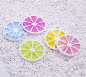 100 pcs lot fashion Acrylic Transparent Glitter Sliced Lemon or Orange charms pendantFruit charms 35mm9552987