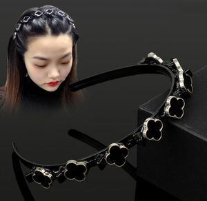 Hair Band Hair Braiding Artifact 2021new Hairpin FourLeaf Clover Bang Hairpin Internet Celebrity Woven Gathered Headband Broken H6716011