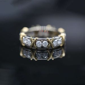 Gemas prósperas Vvs diamante moissanite joias de noivado em ouro branco design exclusivo anéis de moissanite 18k