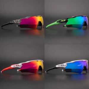 Luxury Mens Oakleies Solglasögon Cycling Sport Sun Glasses Designer Kvinnor Riding Outdoor Polarised Bike Goggles
