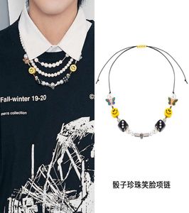 ペンダントASAP ROCKY WU YIFAN同じサイコロパールネックレスファッションメン039Sおよび女性039S笑顔の顔ペンダントチタンスチールジュエル4034145