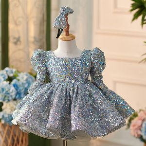 Nowe księżniczki cekinowe sukienki z kwiatami dziewczyny vintage długie rękawe aplikacje na szyję z załogi Ruched Tiul Cute Girl Formal impreza suknie konkurs