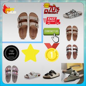 Designer Casual Platform Thick Soled PVC Slippers Man Woman Light Weight Wear Resistant Leather Rubber Soft Soles Sandals Flat Summer Beach Slippe
