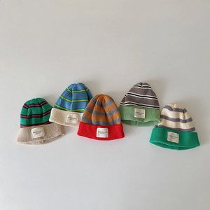 Cappello a maglia per bambini a righe moda Cappello a cuffia per ragazzi Cappello a cuffia per bambina con etichetta Stile coreano Autunno inverno Accessori per neonati 240123