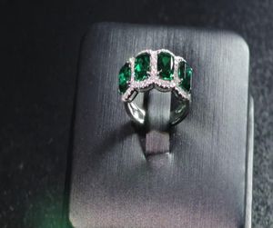 5x6mm Uzun Sentetik Emerald 14K Beyaz Altın Nişan Yüzüğü Melee Moissanit Taşları ile Paved 9017833