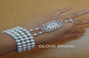 Romantico braccialetto da sposa in cristallo di perle con anello Disponibile pronto per la spedizione Accessorio da sposa Catena a mano Gioielli da sposa Real Po2059684