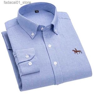 Men's Polos 2024 Pure Cotton Oxford Man Leisure Embroidered Horse Shirts Streetwear Oversized Men Shirt Floral Long Sleeve Casual Plus Size Q240218