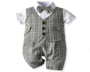 Children039s kostym Baby Boy Doping Birthday Outfit Children Plaid Suits Newborn Gentleman Wedding Bowtie Formella kläder Spädbarn 4709792