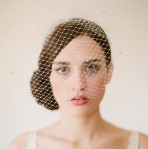 Vintage Birdcage Wedding Veils Face Blusher Hair Pieces One Tier With Beads Comb Short Headpieces Bridal Veils V0082723544