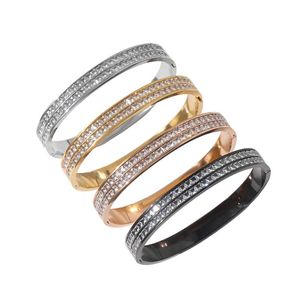 2021 Distansarmband för par Womens Bangle Design Luxury Cansignment Smycken Rostfritt stål Kristall Kvinnor Silver Gold Love1255830