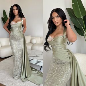 Simple Halter Evening Dresses Sequins Mermaid Prom Gowns with Train Sleeveless Sweetheart Custom Made Formal Party Dresses