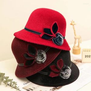 Berets Frühling Frauen Floral Fedoras Wollkappe Vintage Western Eimer Hüte Damen Hut Filz Hochzeit Jazz Weibliche Bowler