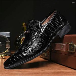 Sapatos de vestido antiderrapante oversize homens vestindo homens 48 tamanho deslizamento tênis esportes tecnologia sapatilla designer revender