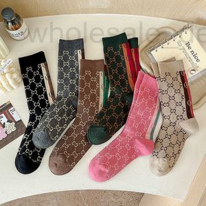 Hosiery Designer Socks Women's Mid Length Double Needle Double Way Cotton Socks Autumn and Winter Instagram Luxury Korean Edition Womens Long Tube Sock Korean Style