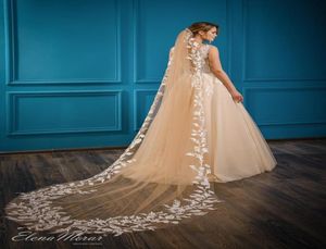 Veli da sposa champagne con applicazioni bianche da cattedrale Lunghezza applique in pizzo da sposa con pettine Immagini reali Velo da sposa2685820