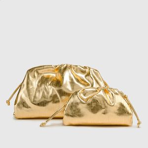 Borsa da donna di design di lusso in oro argento con nuvola morbida Borsa da donna 2023 in borsa da donna con gnocchi Borsa a tracolla di grande capacità 240129