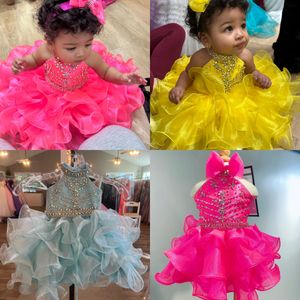 Cupcake Girl Pageant Elbise 2024 Crystal Furfle Küçük Çocuk Kokteyl Yükselen Yıldız Sahnede Resmi Parti Dans Elbisesi Bebek yürümeye başlayan çocuk kızları Sarı Aqua Neon Pink