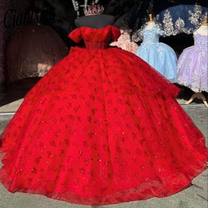 Red Princess Luxury Quinceanera Dresses Pärled Floral Applique Boning Corset Vestidos Para 15 Anos Sweet 16 Chapel Train