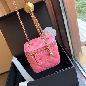 Borsa per il trucco firmata da donna Mini scatola da 11 cm in pelle di agnello Crush Perla Sfera dorata Hardware Catena matelasse regolabile 7 colori Custodia per cosmetici Borsa a tracolla